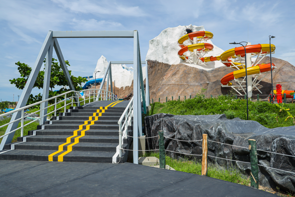 ¡Descubre la emoción en la Sierra Nevada en Caribe Aventura! Toboganes emocionantes, Río Lento sereno y cultura indígena te esperan. ¡Vive la aventura en un solo lugar!